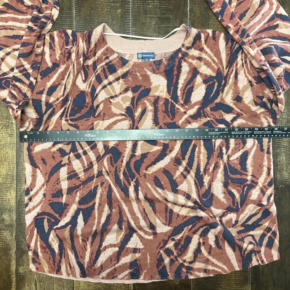 Democracy Long Puff Sleeve Round Neck Abstract Print Sweater - Picture 3 of 8